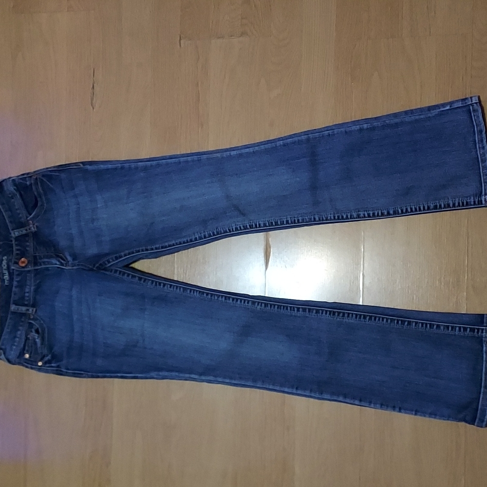Maurices jeans